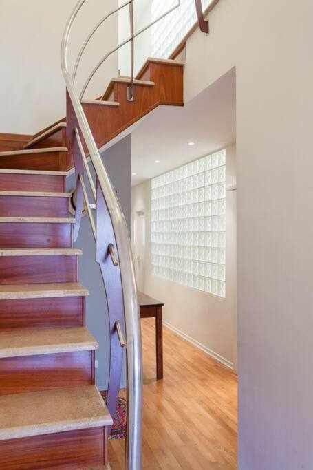 Sleep & Stay Luxury Top Floor Apt With Terrace Χιρόνα Εξωτερικό φωτογραφία