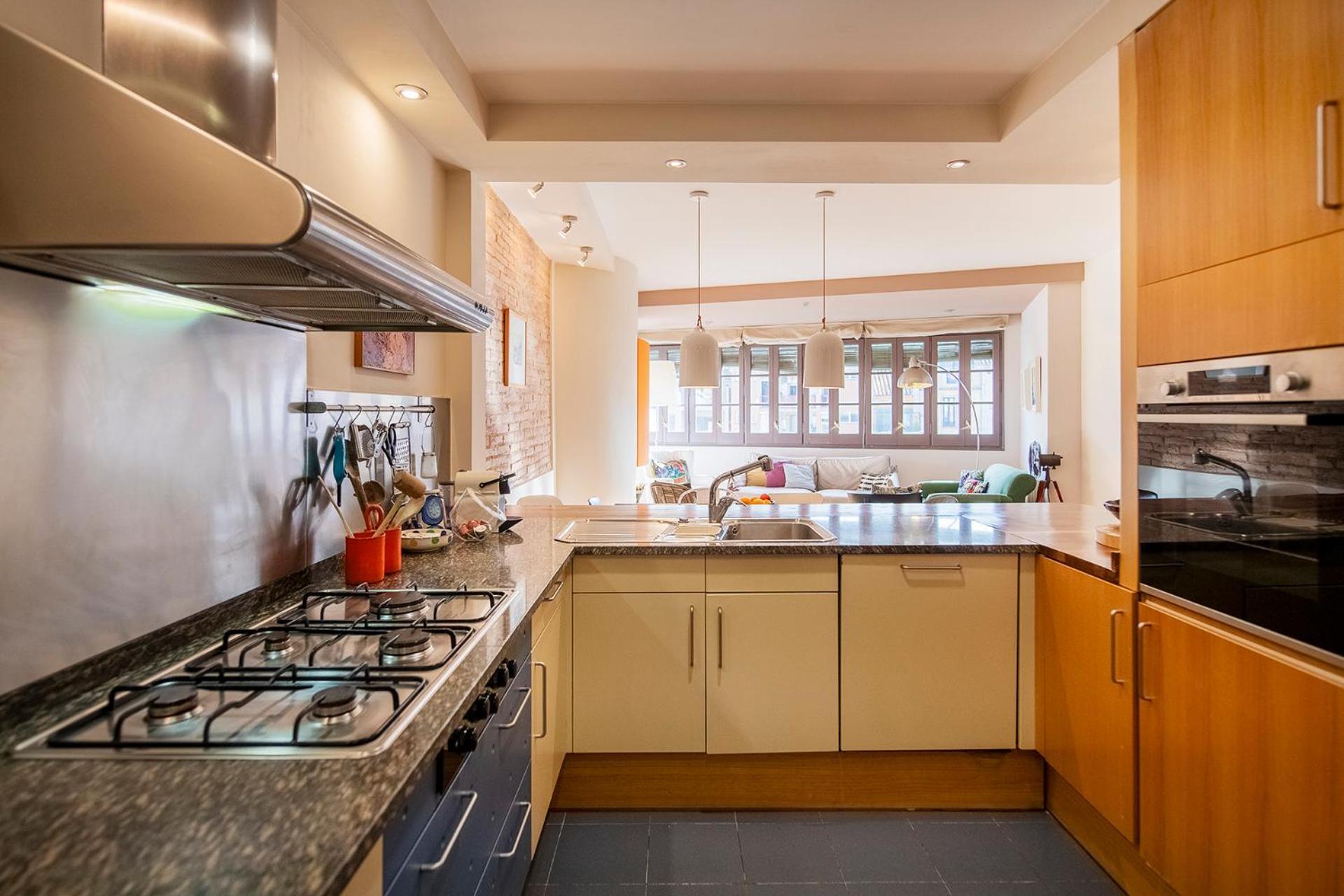 Sleep & Stay Luxury Top Floor Apt With Terrace Χιρόνα Εξωτερικό φωτογραφία