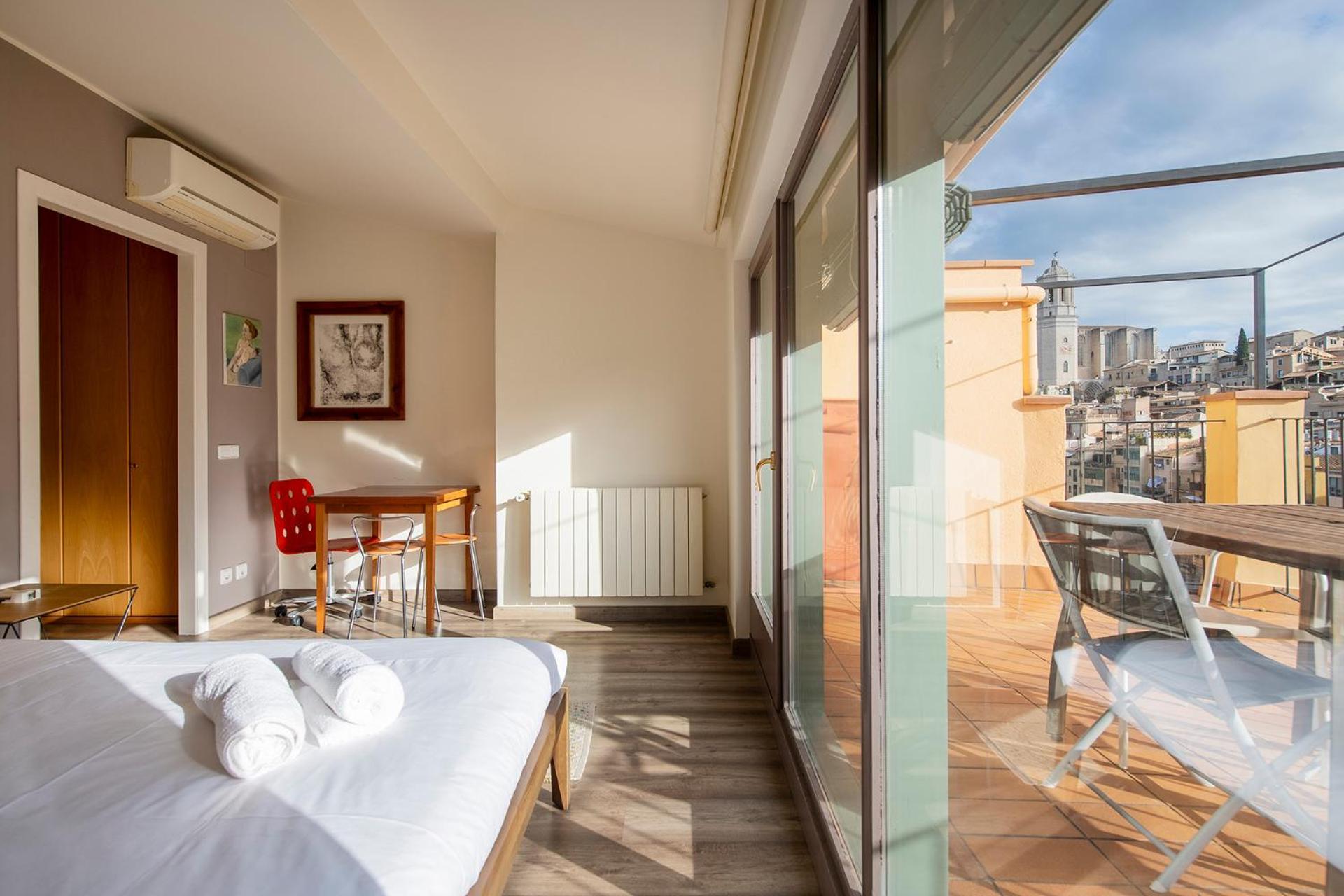 Sleep & Stay Luxury Top Floor Apt With Terrace Χιρόνα Εξωτερικό φωτογραφία