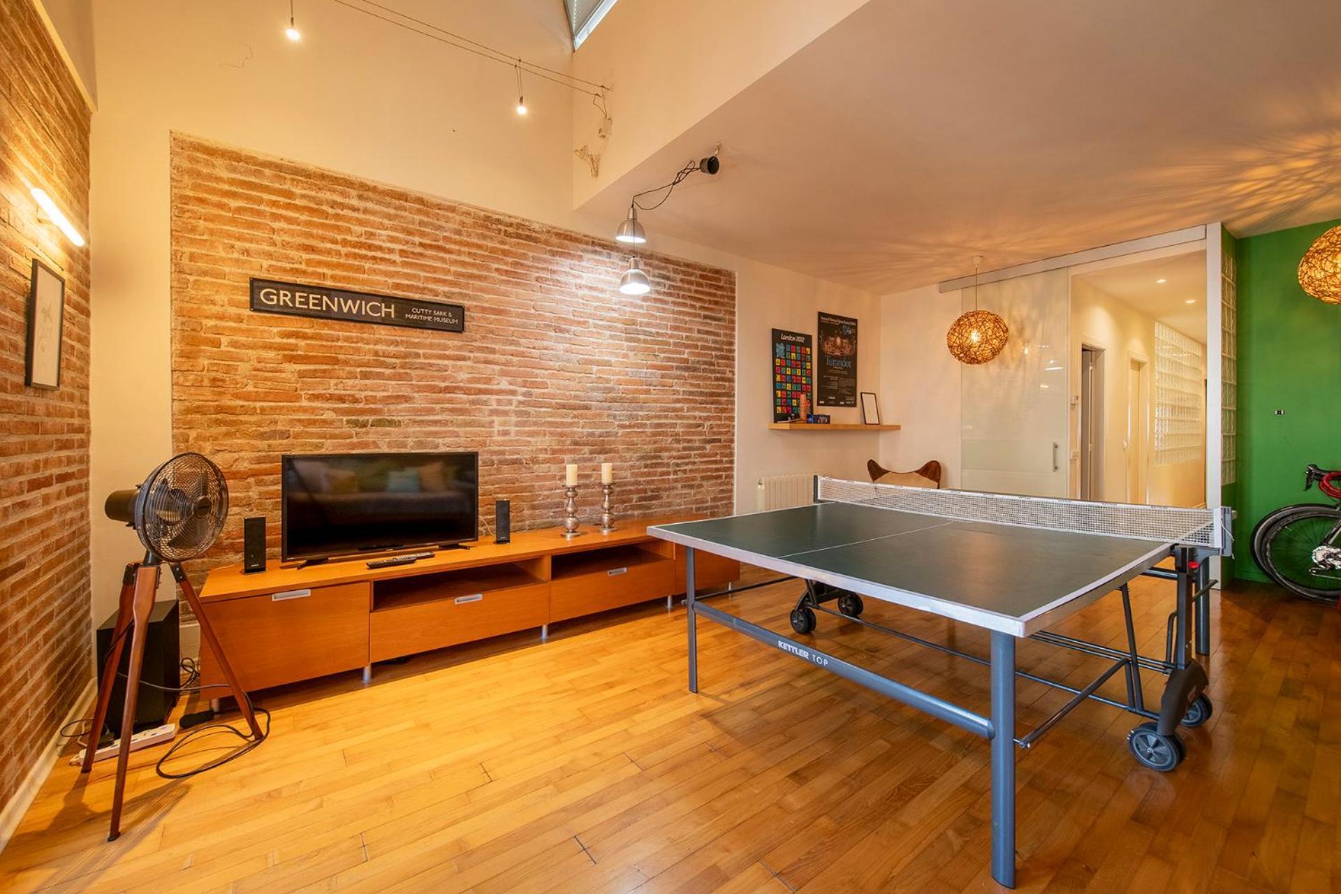 Sleep & Stay Luxury Top Floor Apt With Terrace Χιρόνα Εξωτερικό φωτογραφία